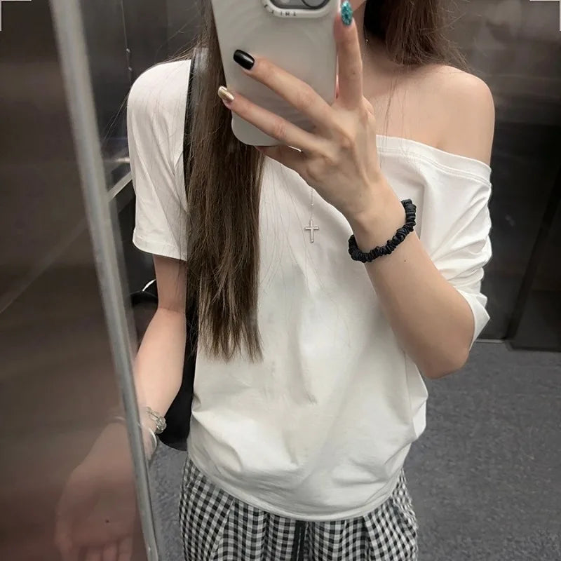 T-shirts Women Niche Design Off Shoulder Solid Short Sleeve Summer Chic Loose Casual Daily Simple Sexy Korean Trendy Street Tops
