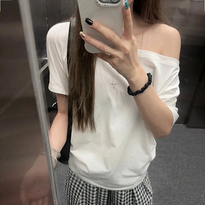T-shirts Women Niche Design Off Shoulder Solid Short Sleeve Summer Chic Loose Casual Daily Simple Sexy Korean Trendy Street Tops