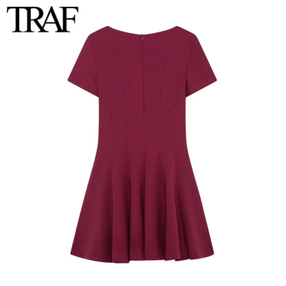 Find Your Perfect TRAF Dress – Try On Virtually & Buy Confidently!