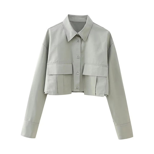 Slim Windbreaker Shirt with Pockets – Find Your Style, Buy Confidently Using Our Virtual Try-On!