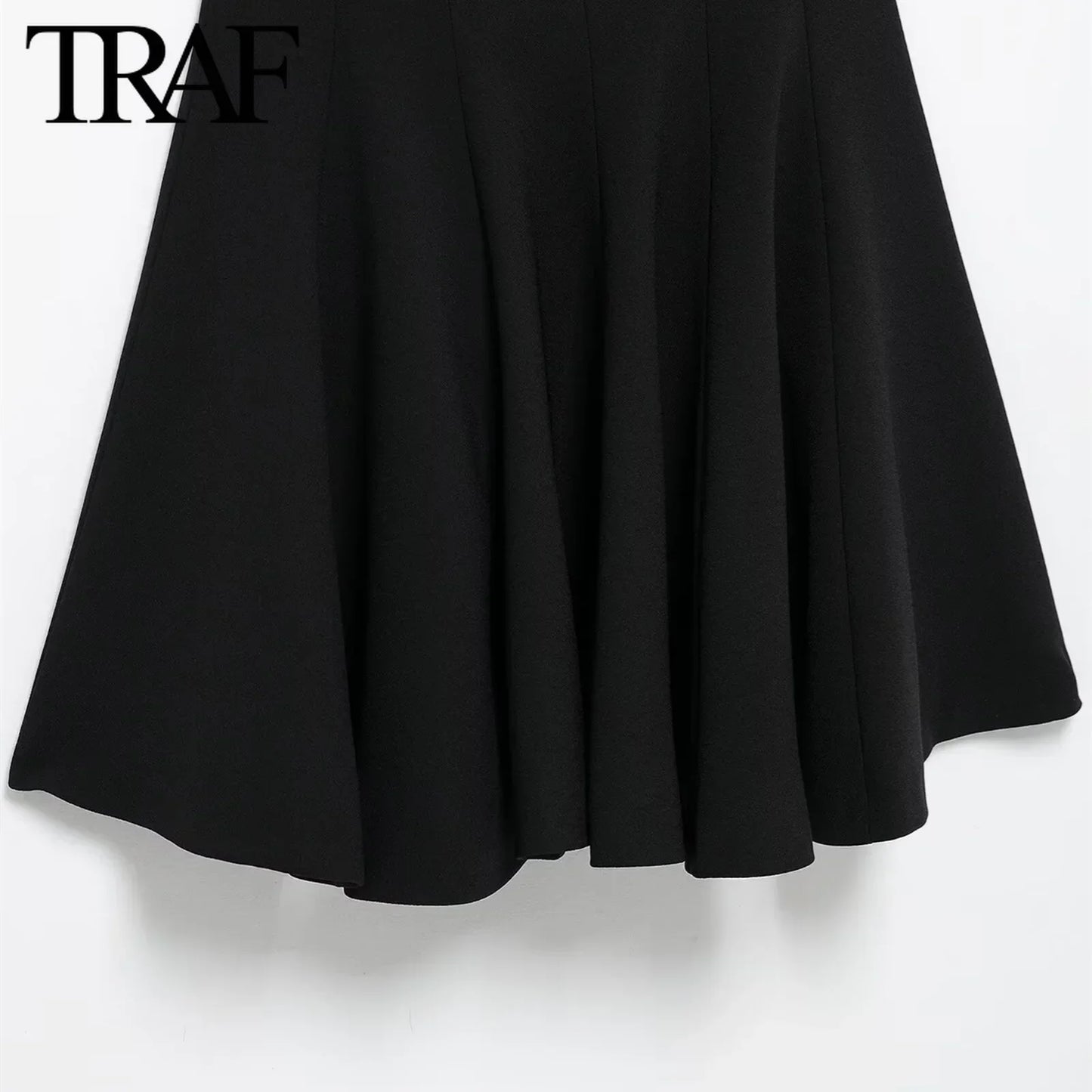 Find Your Perfect TRAF Dress – Try On Virtually & Buy Confidently!