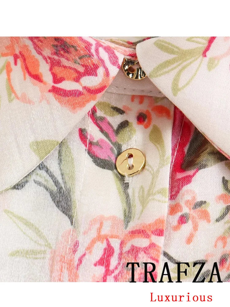 Buy Confidently: Try TRAFZA Vintage Blouse Virtually to Find Your Perfect Style!