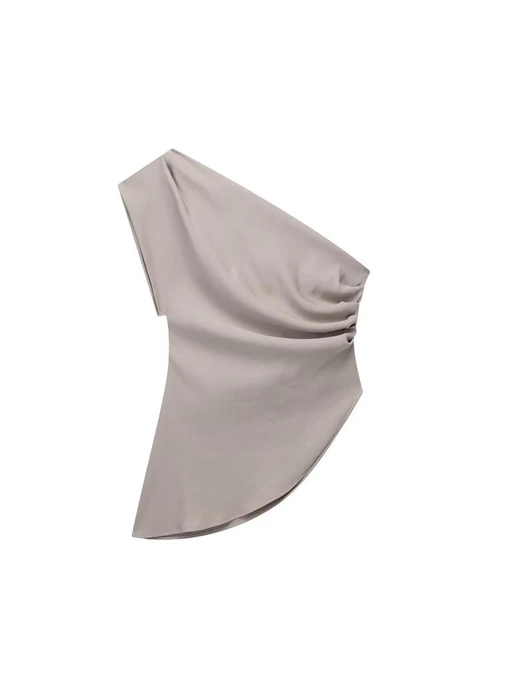 Discover the 2023 Asymmetric Off-Shoulder T-Shirt - Try it now in our virtual mirror